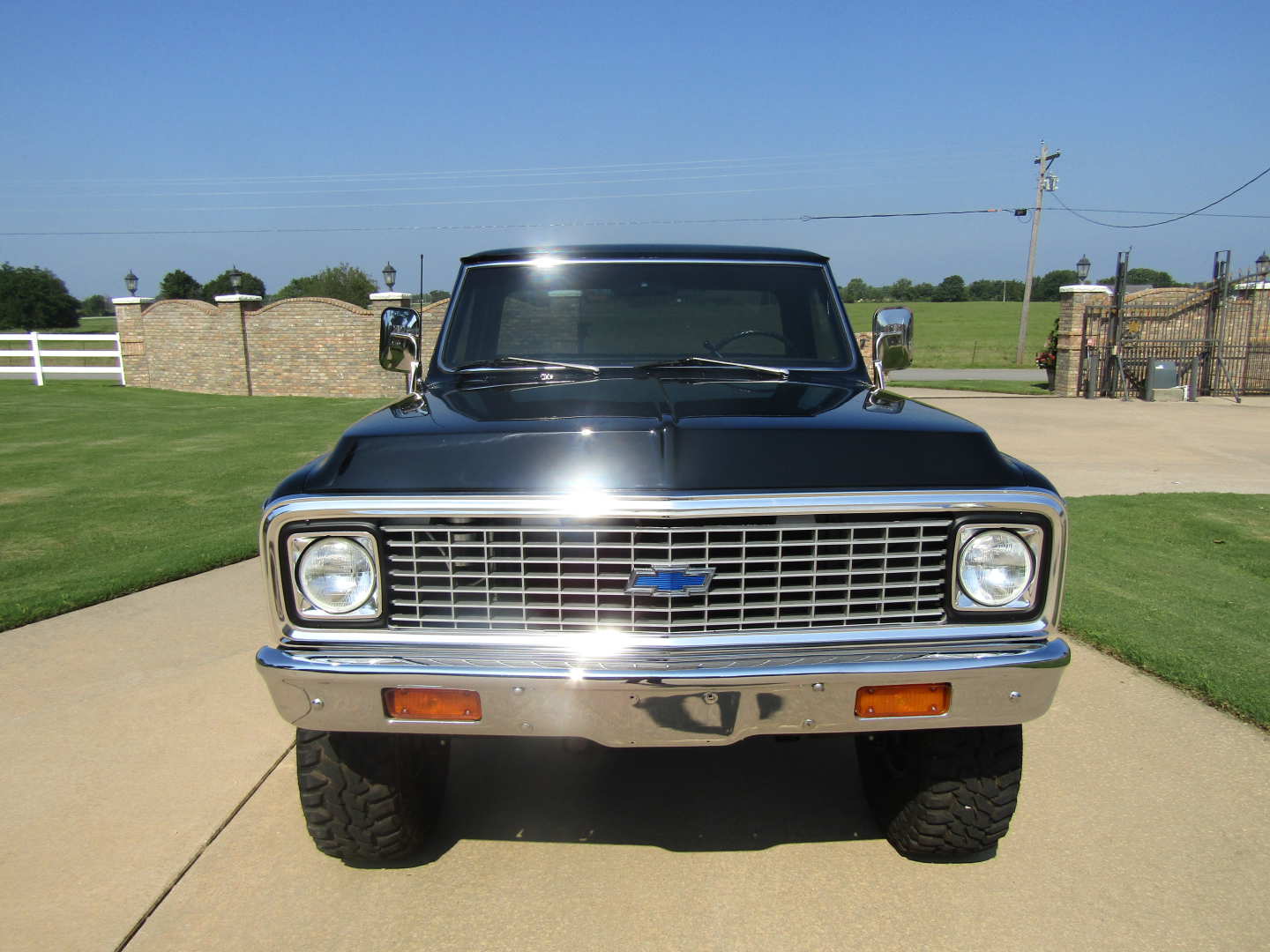 2nd Image of a 1972 CHEVROLET CHEYENNE SUPER