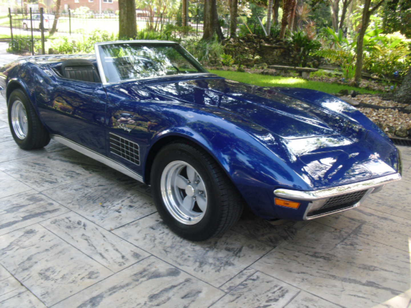 1st Image of a 1971 CHEVROLET CORVETTE