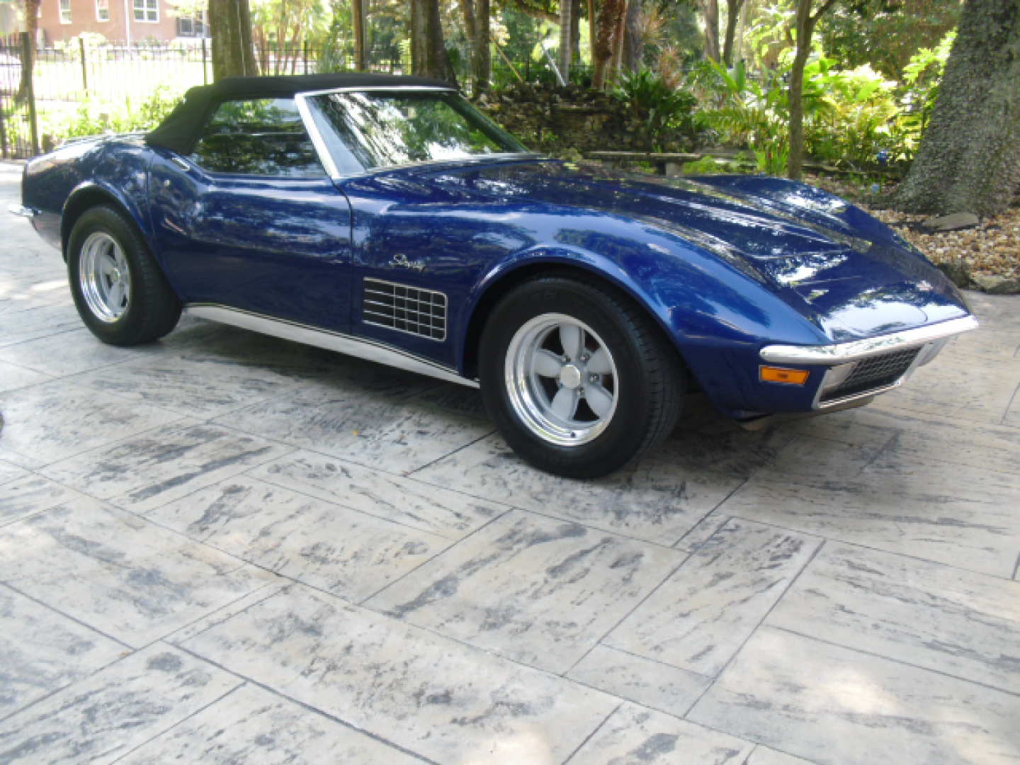 2nd Image of a 1971 CHEVROLET CORVETTE