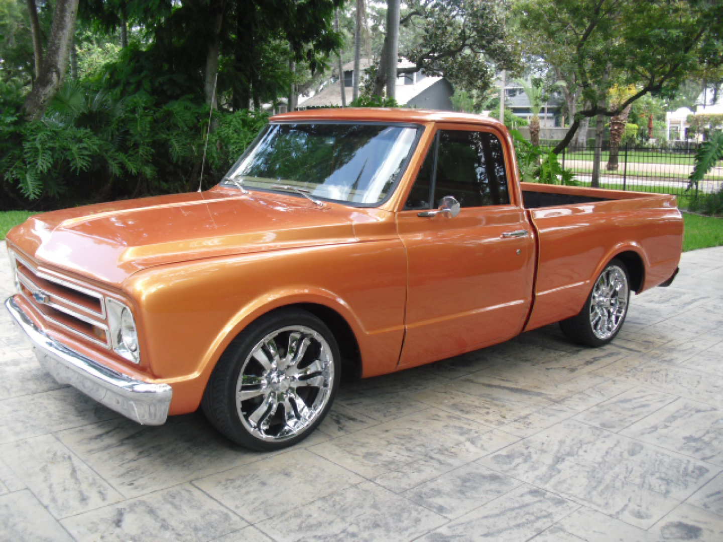 2nd Image of a 1967 CHEVROLET TRUCK