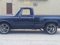 Image 3 of 11 of a 1970 CHEVROLET C10