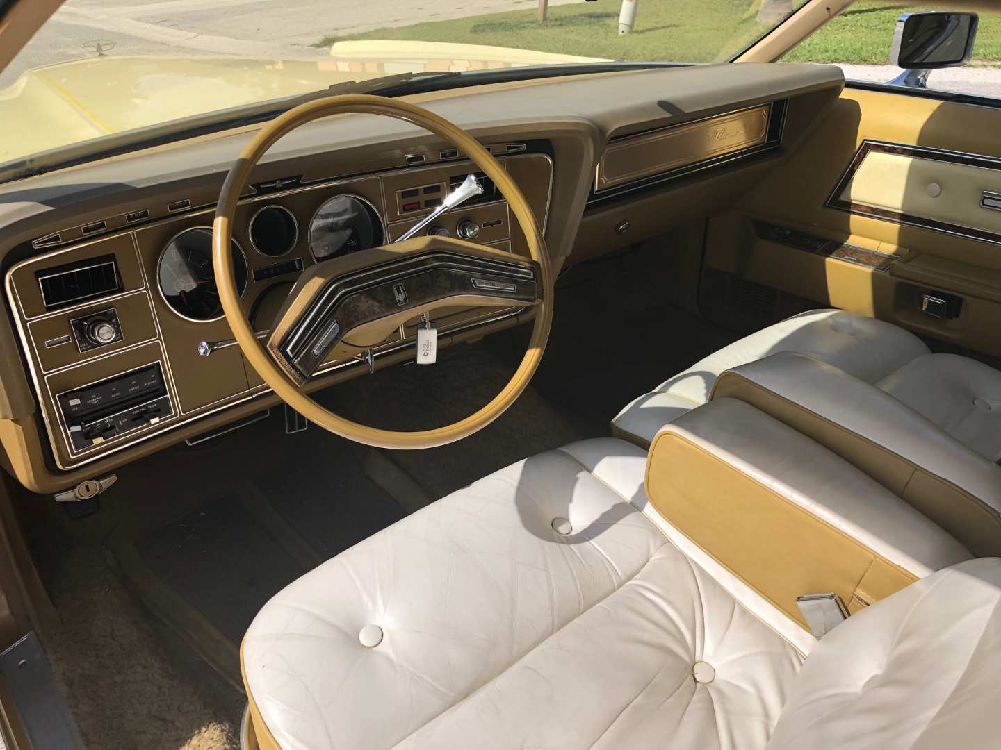9th Image of a 1976 FORD THUNDERBIRD