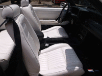 Image 4 of 4 of a 1993 FORD MUSTANG LX