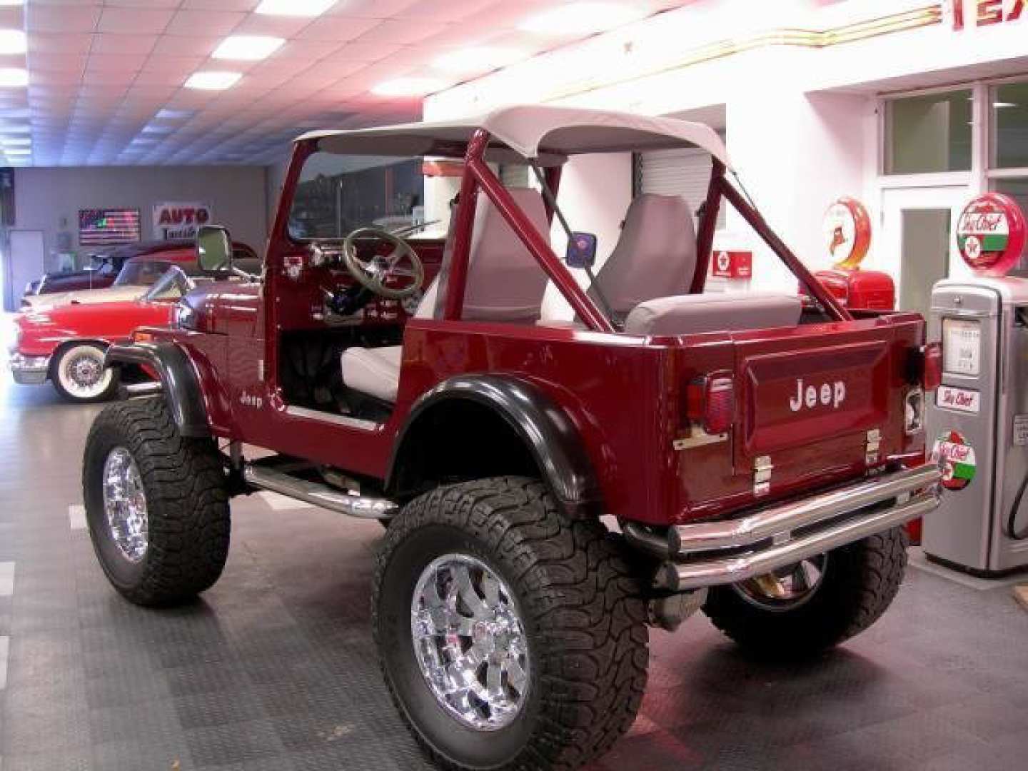 3rd Image of a 1984 JEEP CJ7