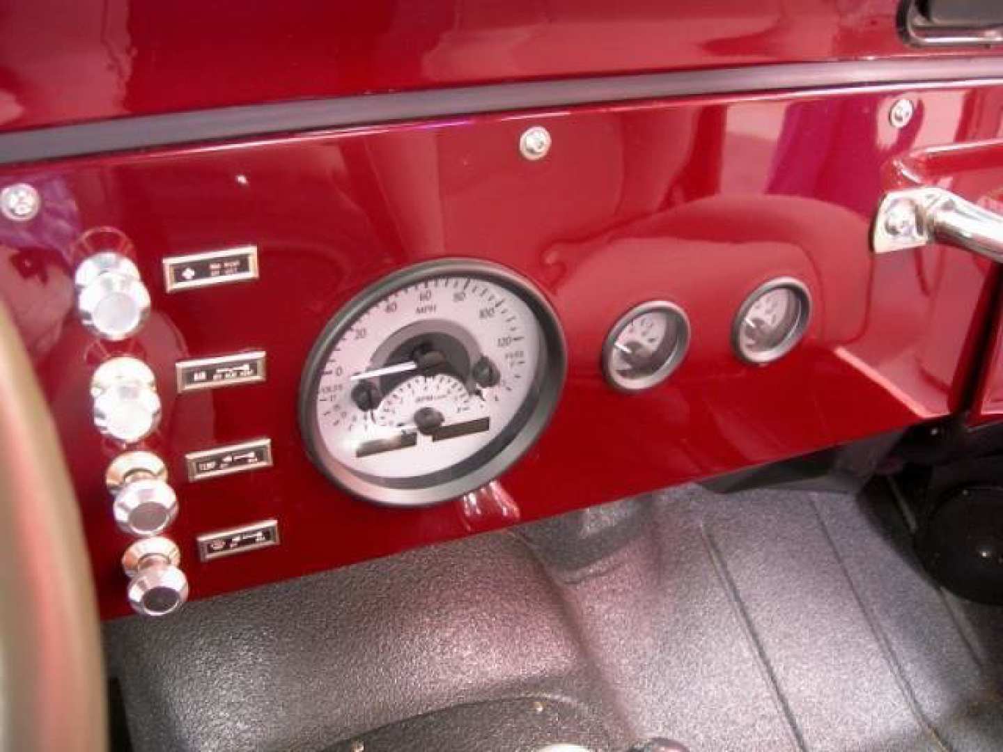 12th Image of a 1984 JEEP CJ7