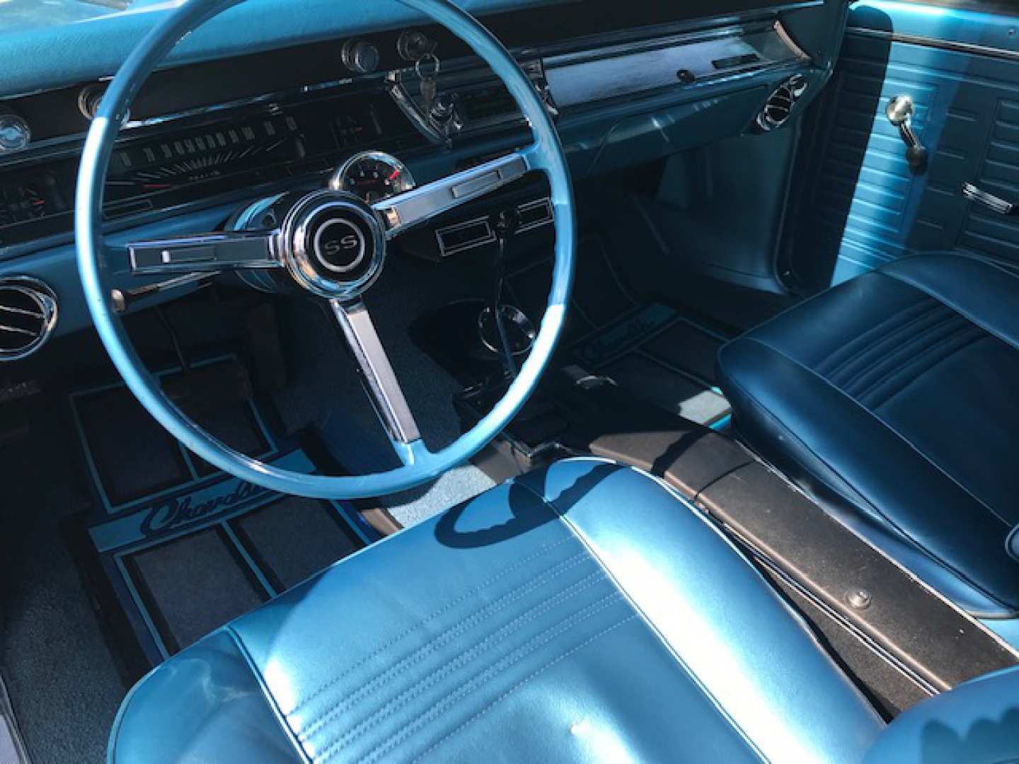 2nd Image of a 1967 CHEVROLET CHEVELLE
