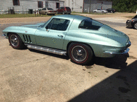 Image 6 of 11 of a 1966 CHEVROLET CORVETTE