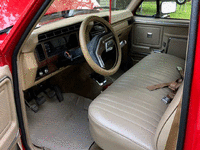 Image 4 of 5 of a 1984 FORD F-150