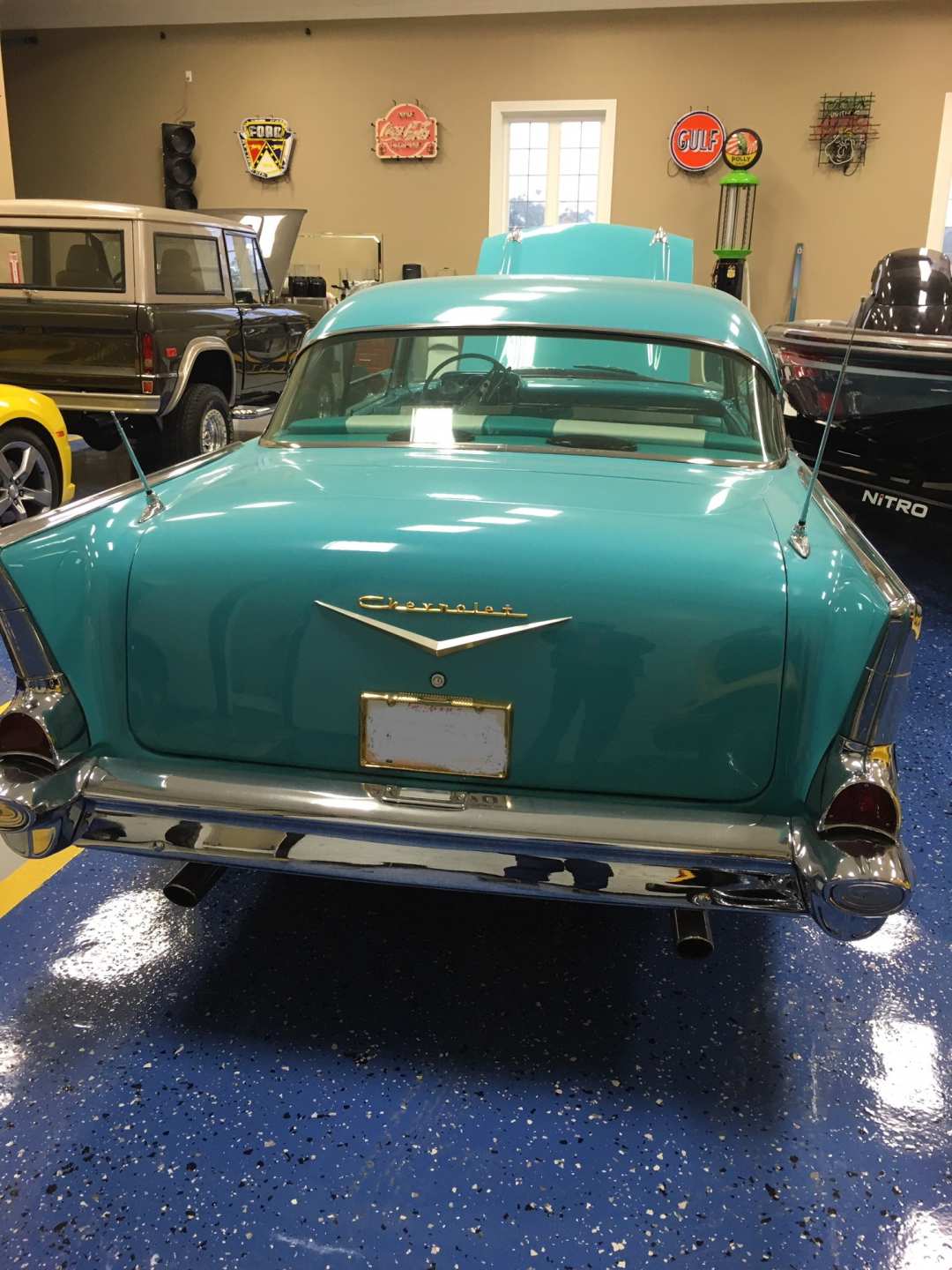 2nd Image of a 1957 CHEVROLET BELAIR