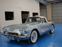 Image 19 of 27 of a 1958 CHEVROLET CORVETTE