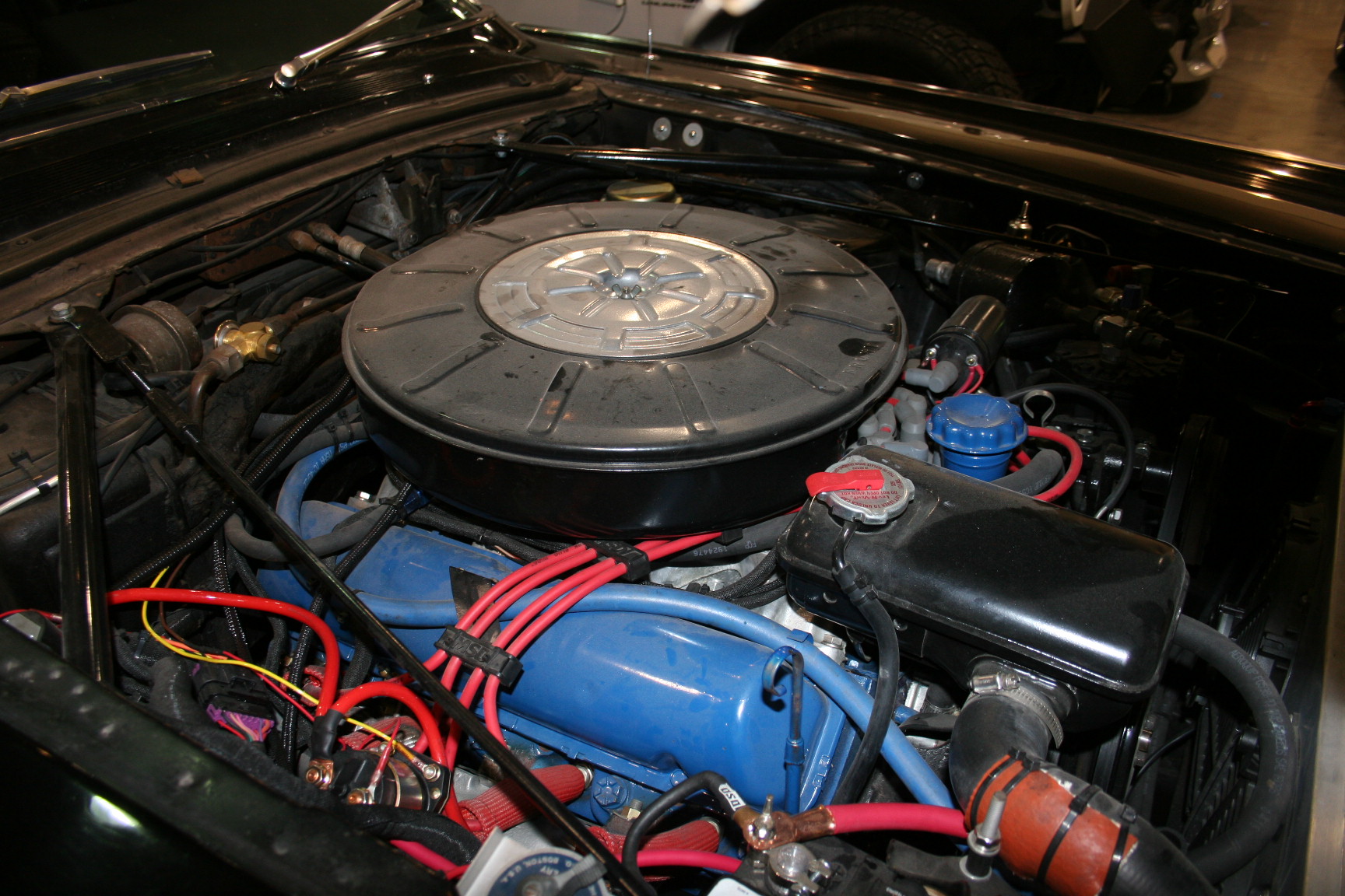 2nd Image of a 1966 LINCOLN CONTINENTAL