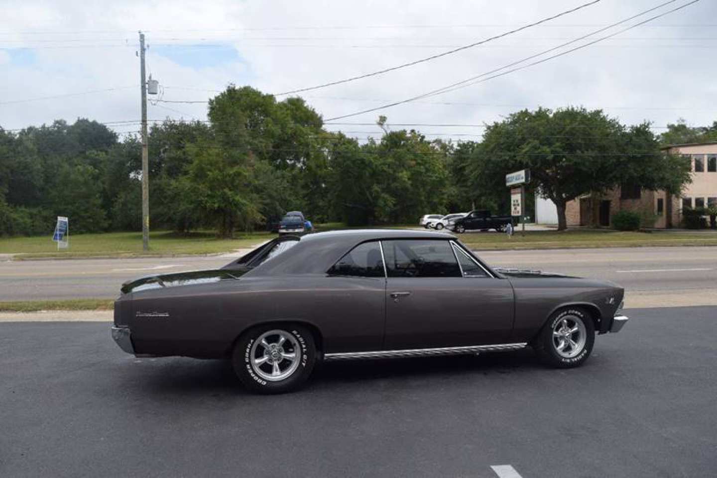 1st Image of a 1966 CHEVROLET CHEVELLE