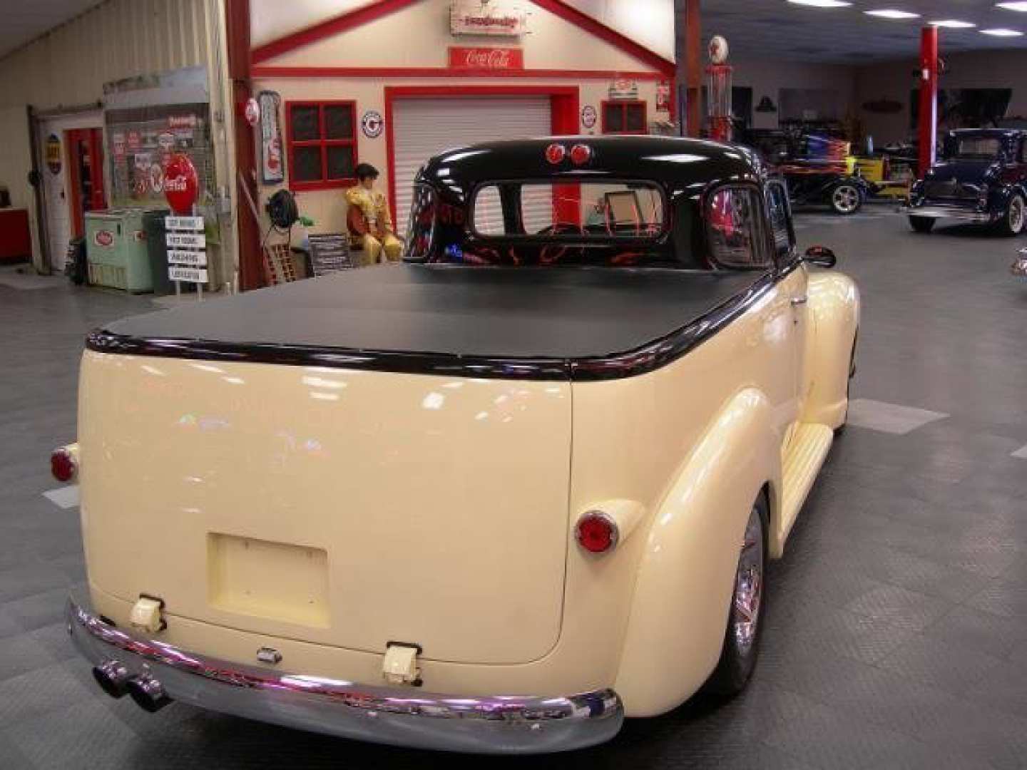 4th Image of a 1950 CHEVROLET 5 WINDOW