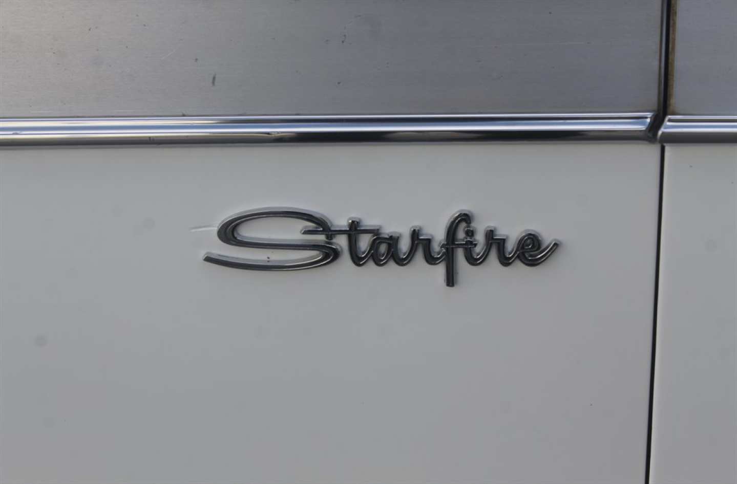 6th Image of a 1963 OLDSMOBILE STARFIRE