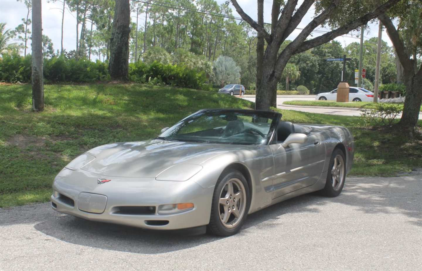 2nd Image of a 1999 CHEVROLET CORVETTE