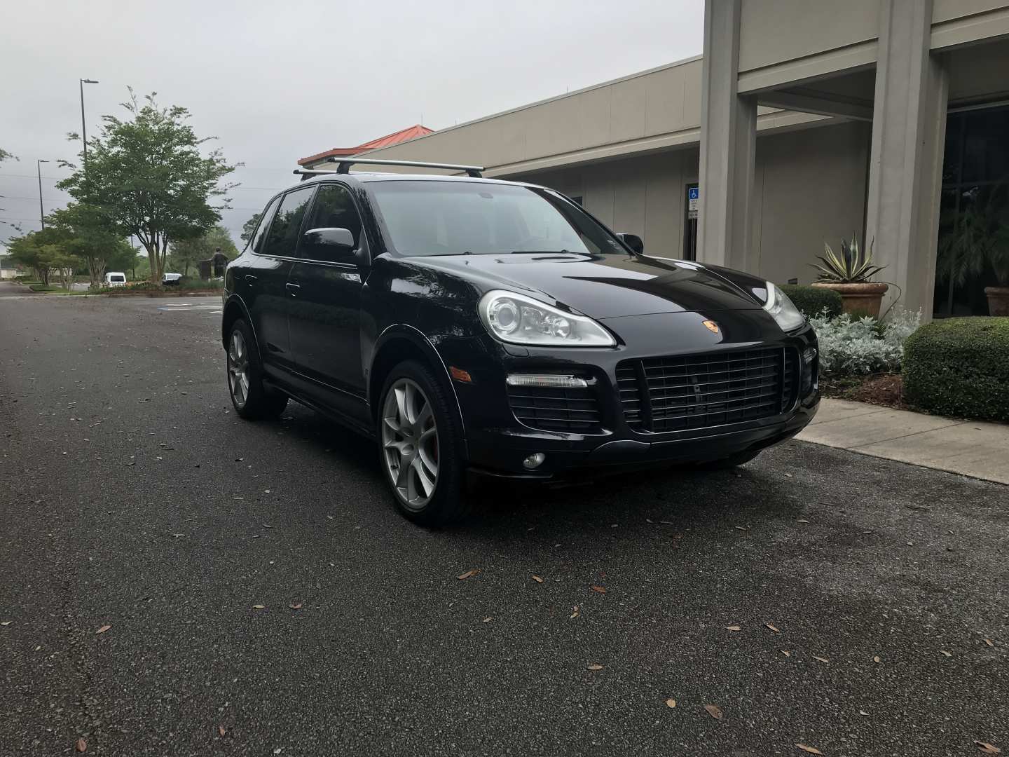 0th Image of a 2009 PORSCHE CAYENNE GTS