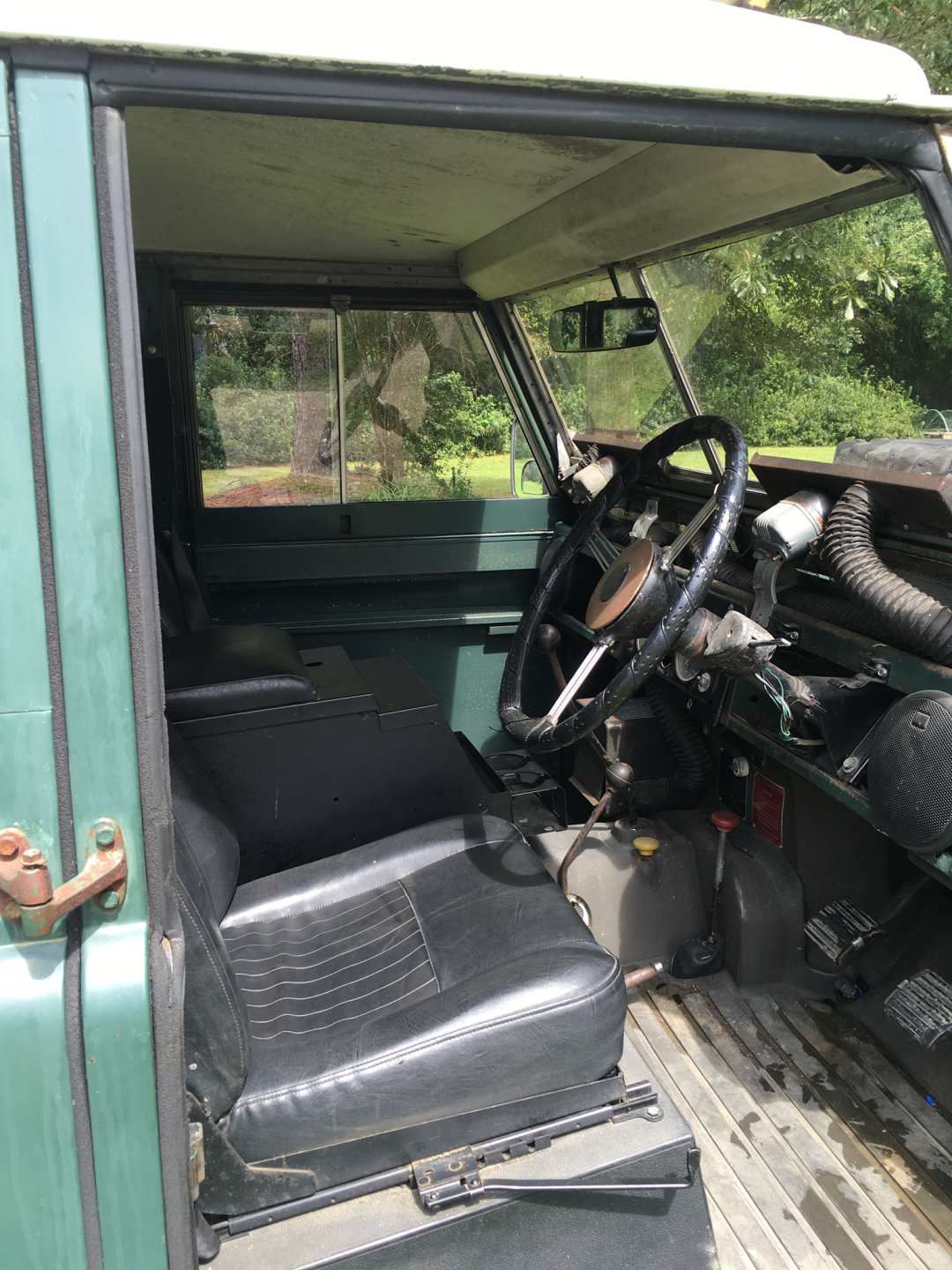 3rd Image of a 1965 LAND ROVER SERIES 11A