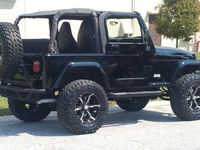 Image 2 of 9 of a 2002 JEEP WRANGLER