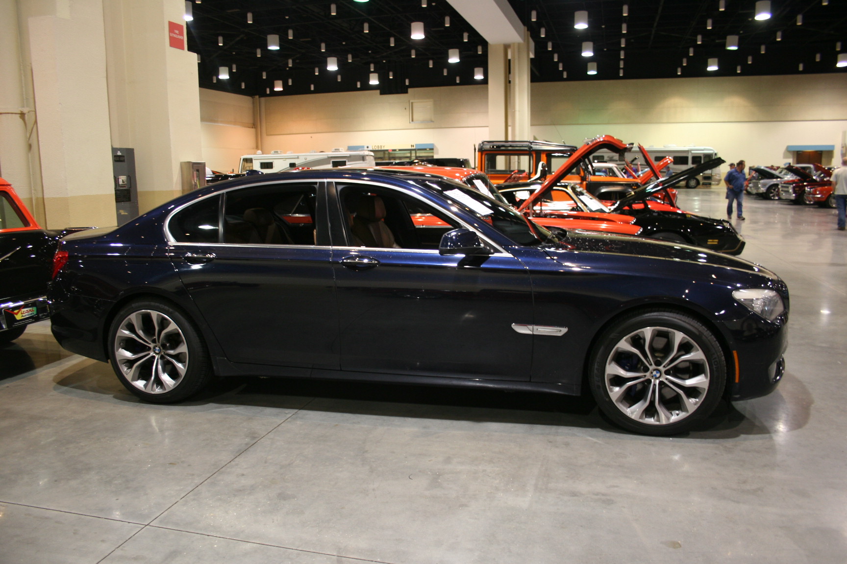 2nd Image of a 2011 BMW 7 SERIES 750I ACTIVEHYBRID