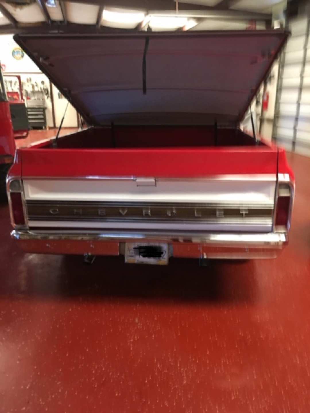 2nd Image of a 1970 CHEVROLET C10