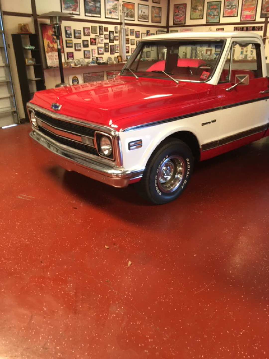 3rd Image of a 1970 CHEVROLET C10