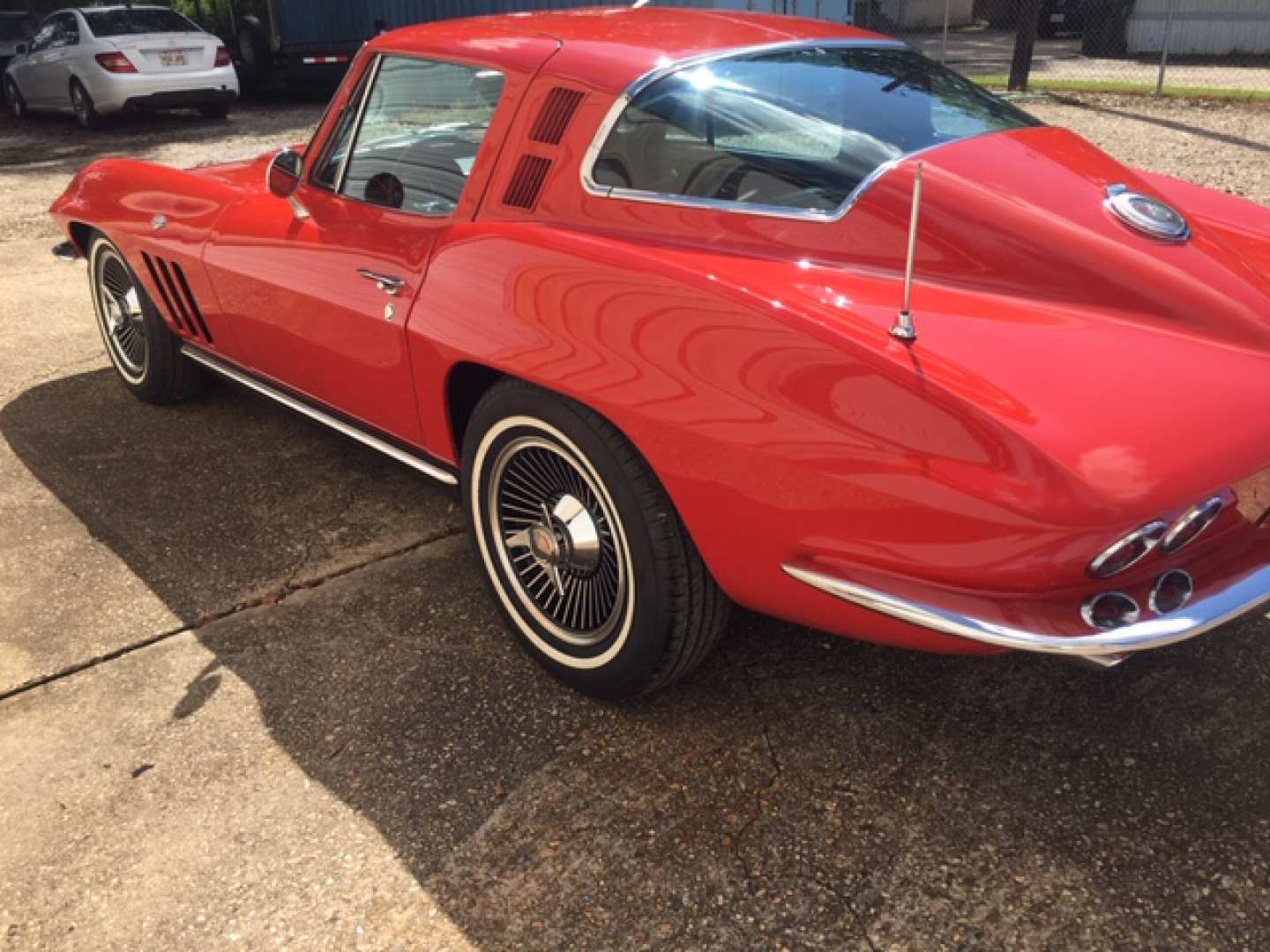 2nd Image of a 1965 CHEVROLET CORVETTE