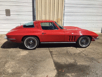 Image 5 of 9 of a 1965 CHEVROLET CORVETTE