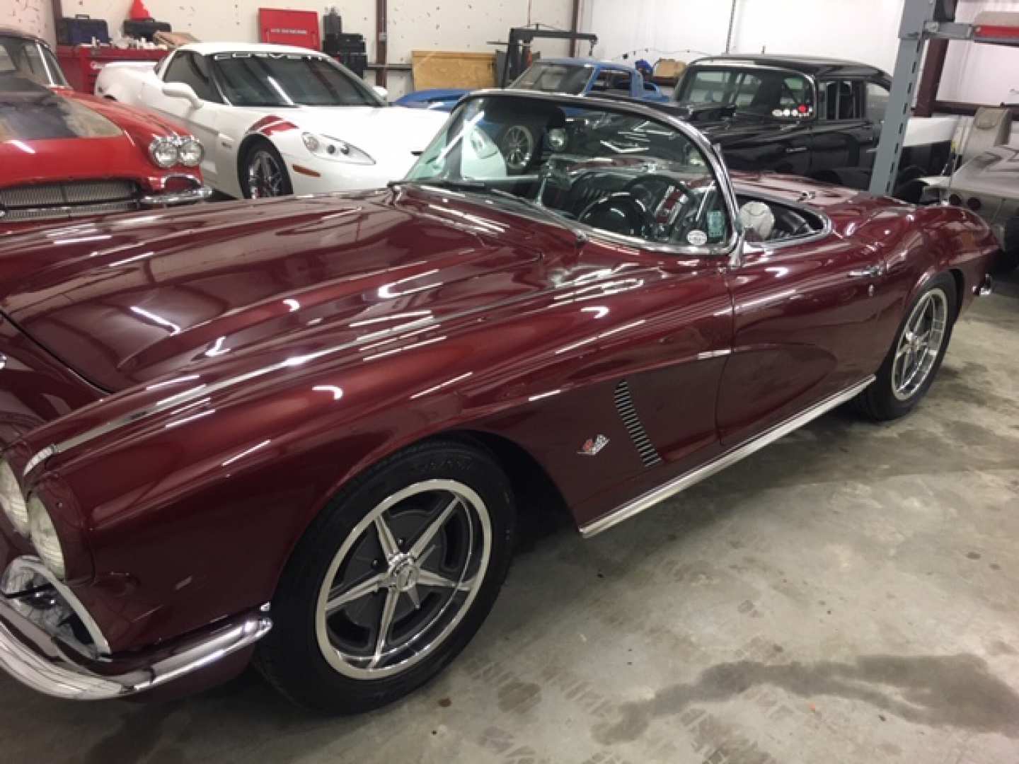 2nd Image of a 1962 CHEVROLET CORVETTE