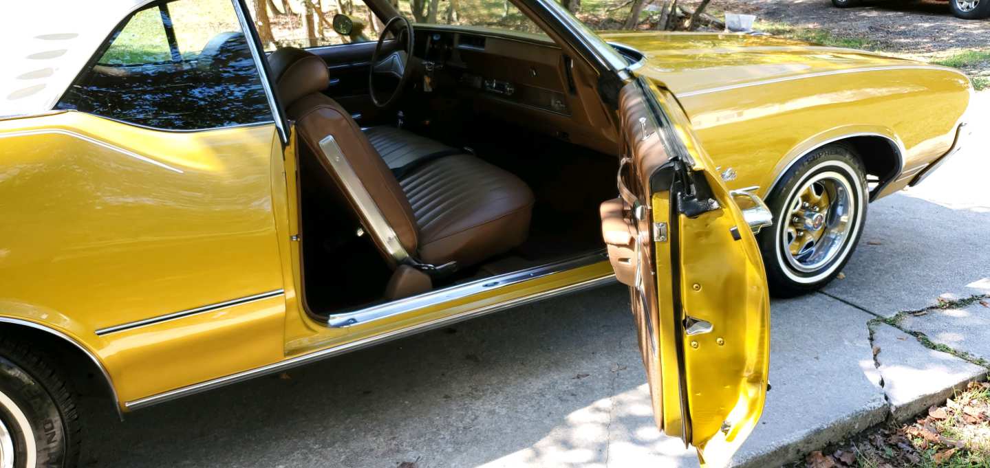 10th Image of a 1972 OLDSMOBILE CUTLASS