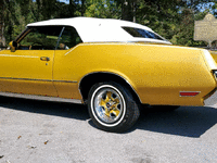 Image 2 of 24 of a 1972 OLDSMOBILE CUTLASS