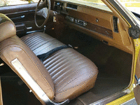 Image 12 of 24 of a 1972 OLDSMOBILE CUTLASS