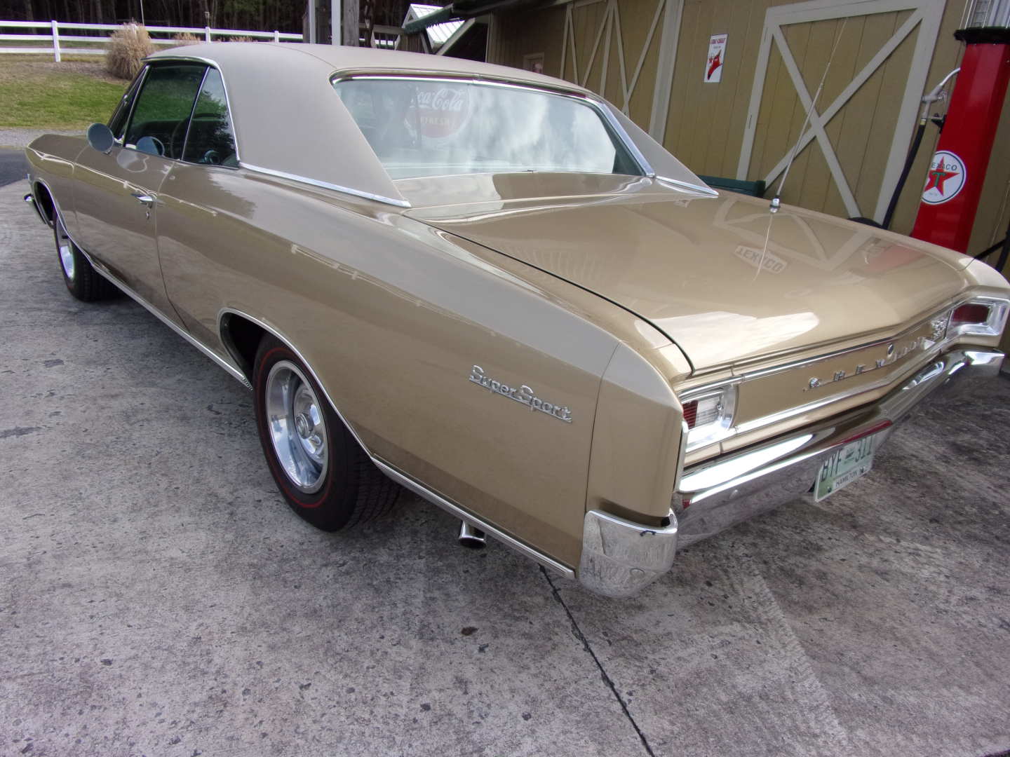 2nd Image of a 1966 CHEVROLET CHEVELLE