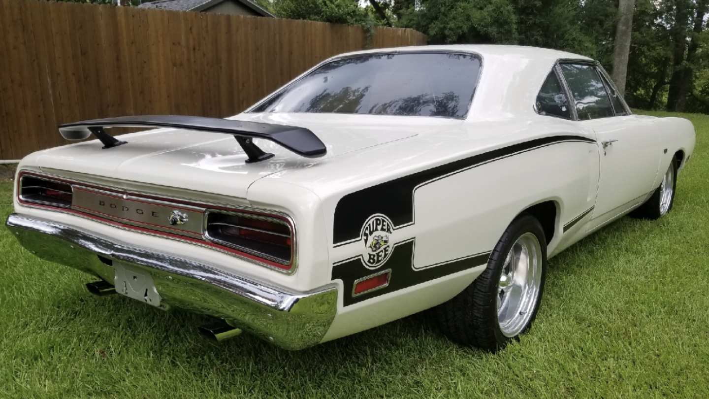 3rd Image of a 1970 DODGE SUPERBEE