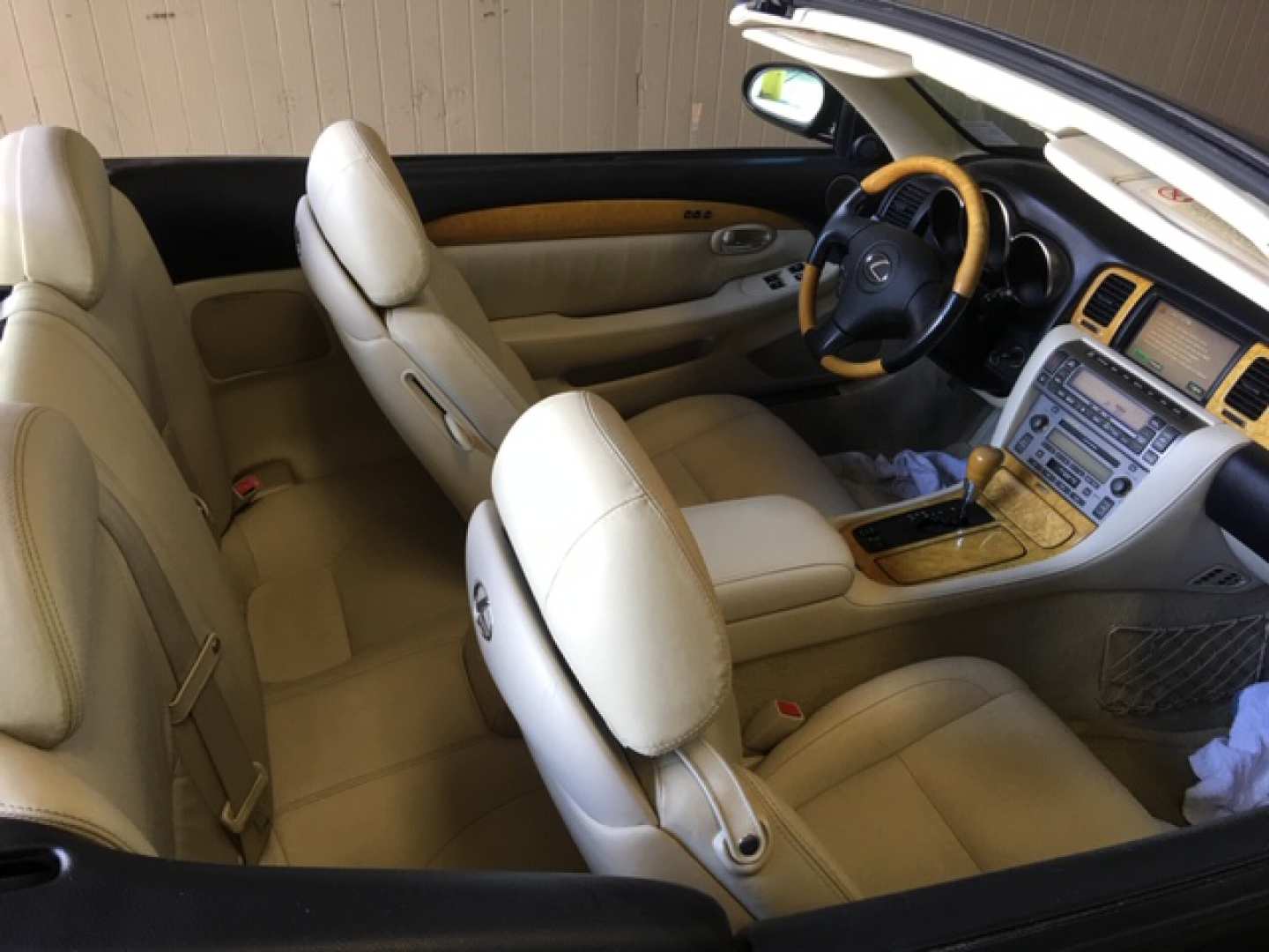 3rd Image of a 2005 LEXUS SC 430