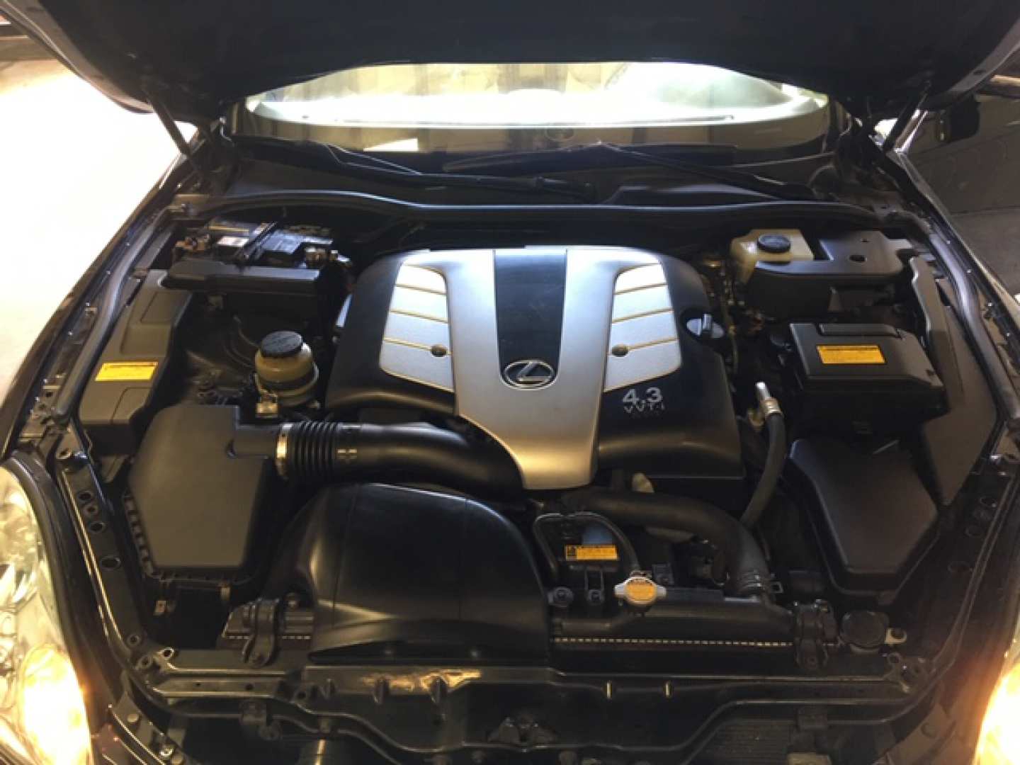 6th Image of a 2005 LEXUS SC 430