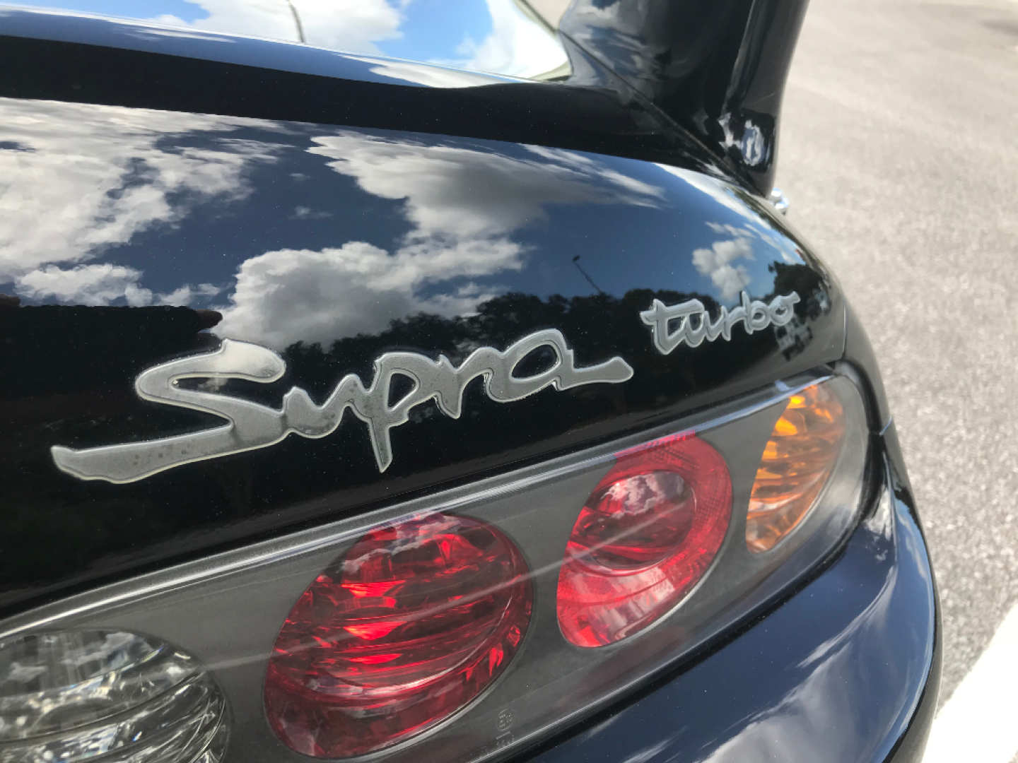 3rd Image of a 1997 TOYOTA SUPRA TURBO
