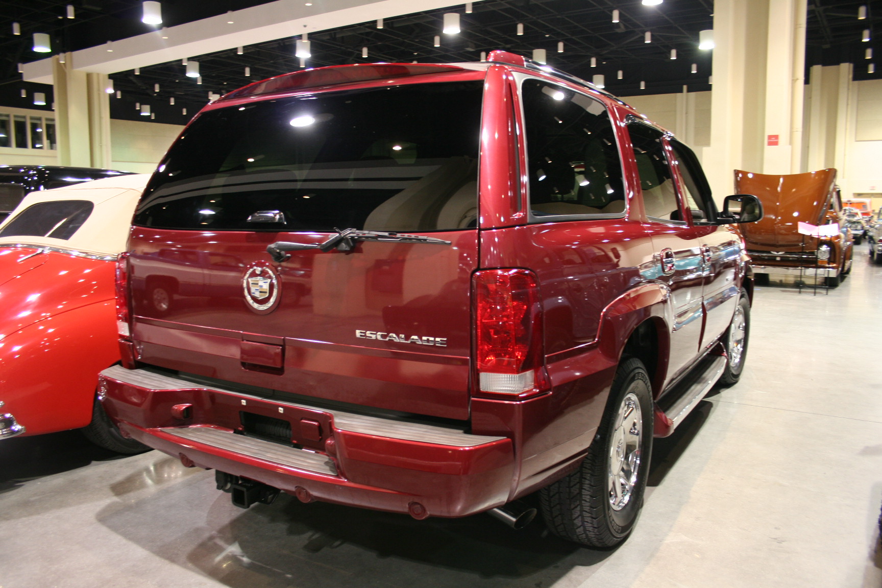 11th Image of a 2005 CADILLAC ESCALADE 1500; LUXURY