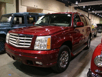 Image 2 of 13 of a 2005 CADILLAC ESCALADE 1500; LUXURY