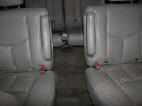 Image 9 of 13 of a 2005 CADILLAC ESCALADE 1500; LUXURY
