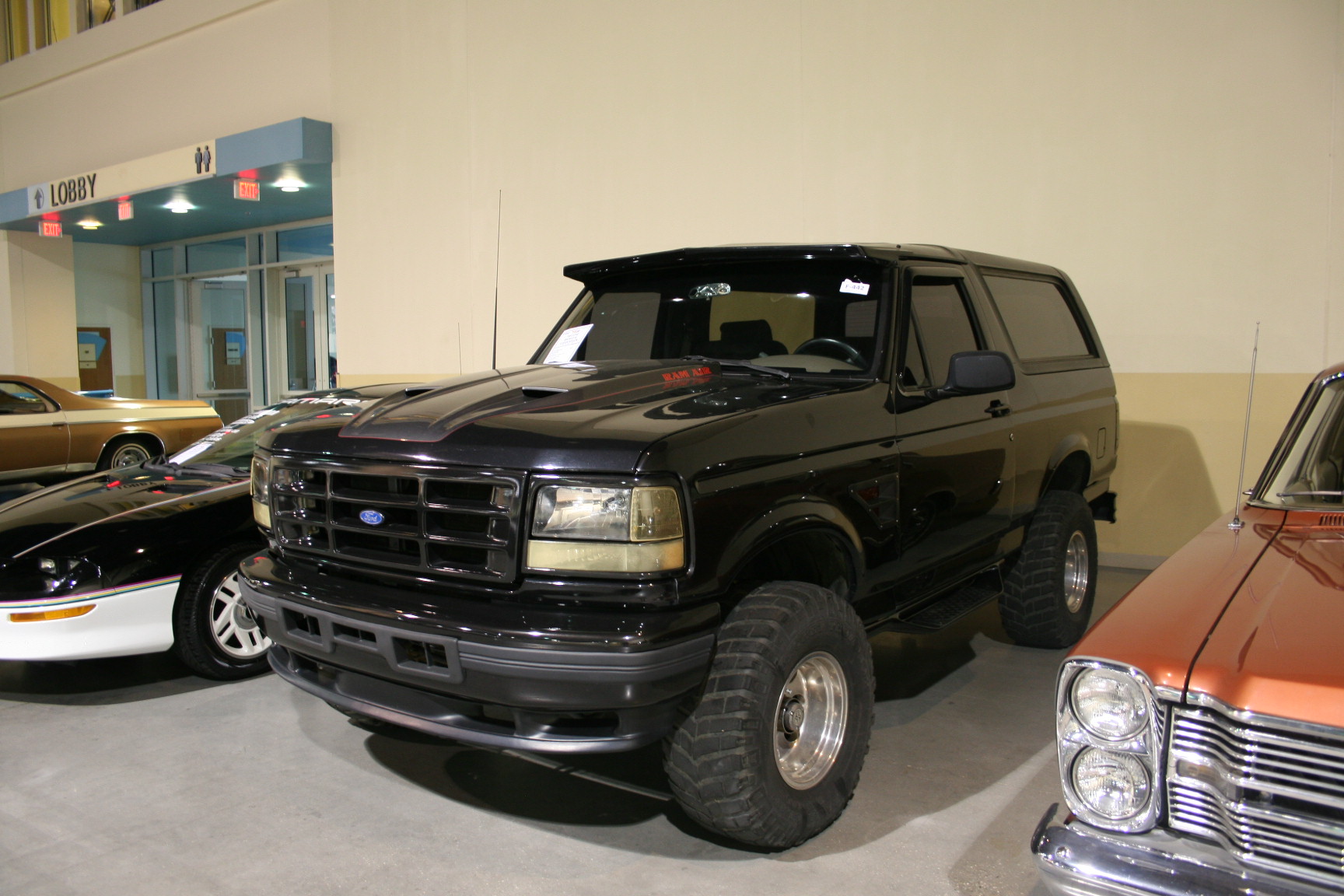 1st Image of a 1994 FORD BRONCO XL