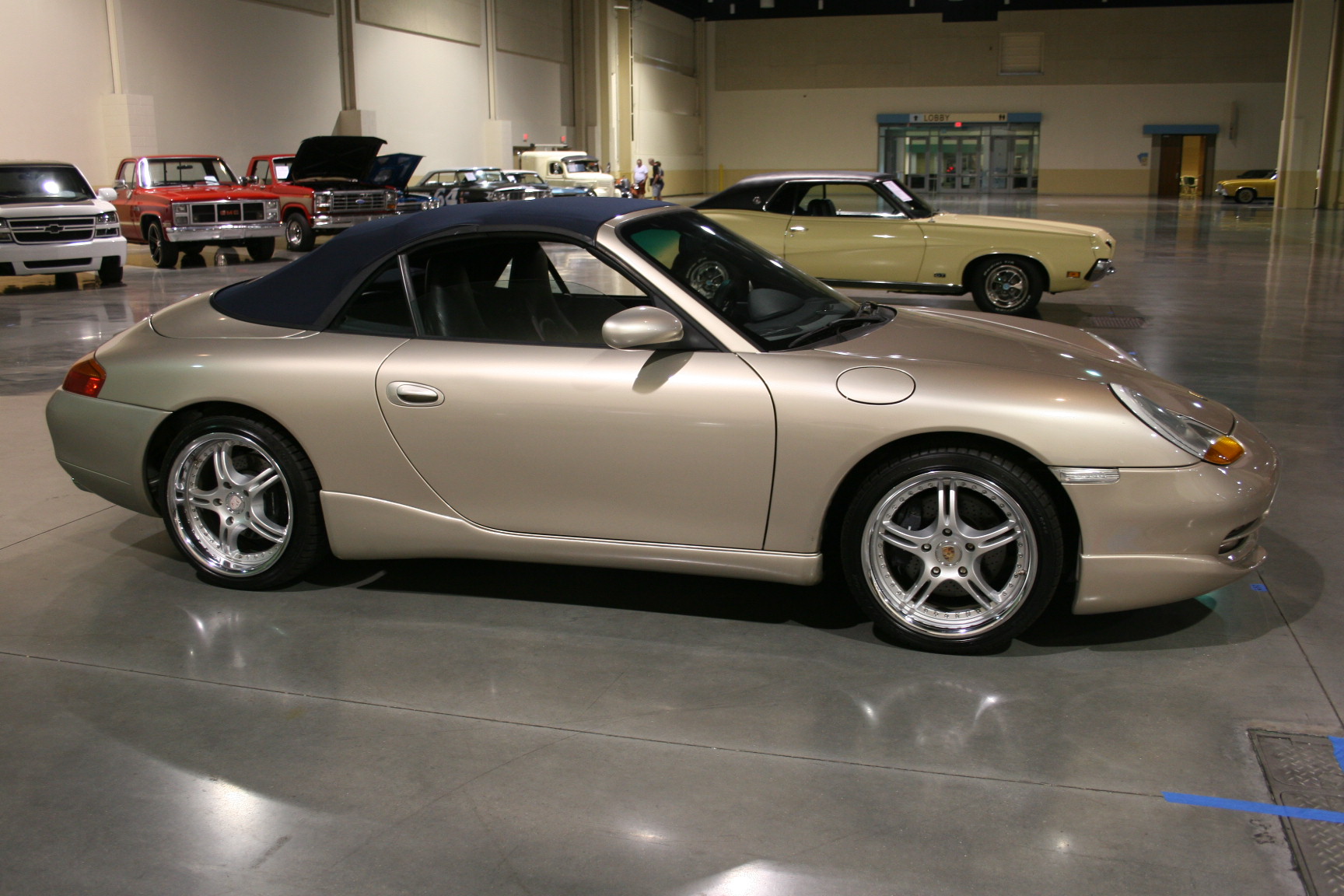 2nd Image of a 1999 PORSCHE 911 CARRERA