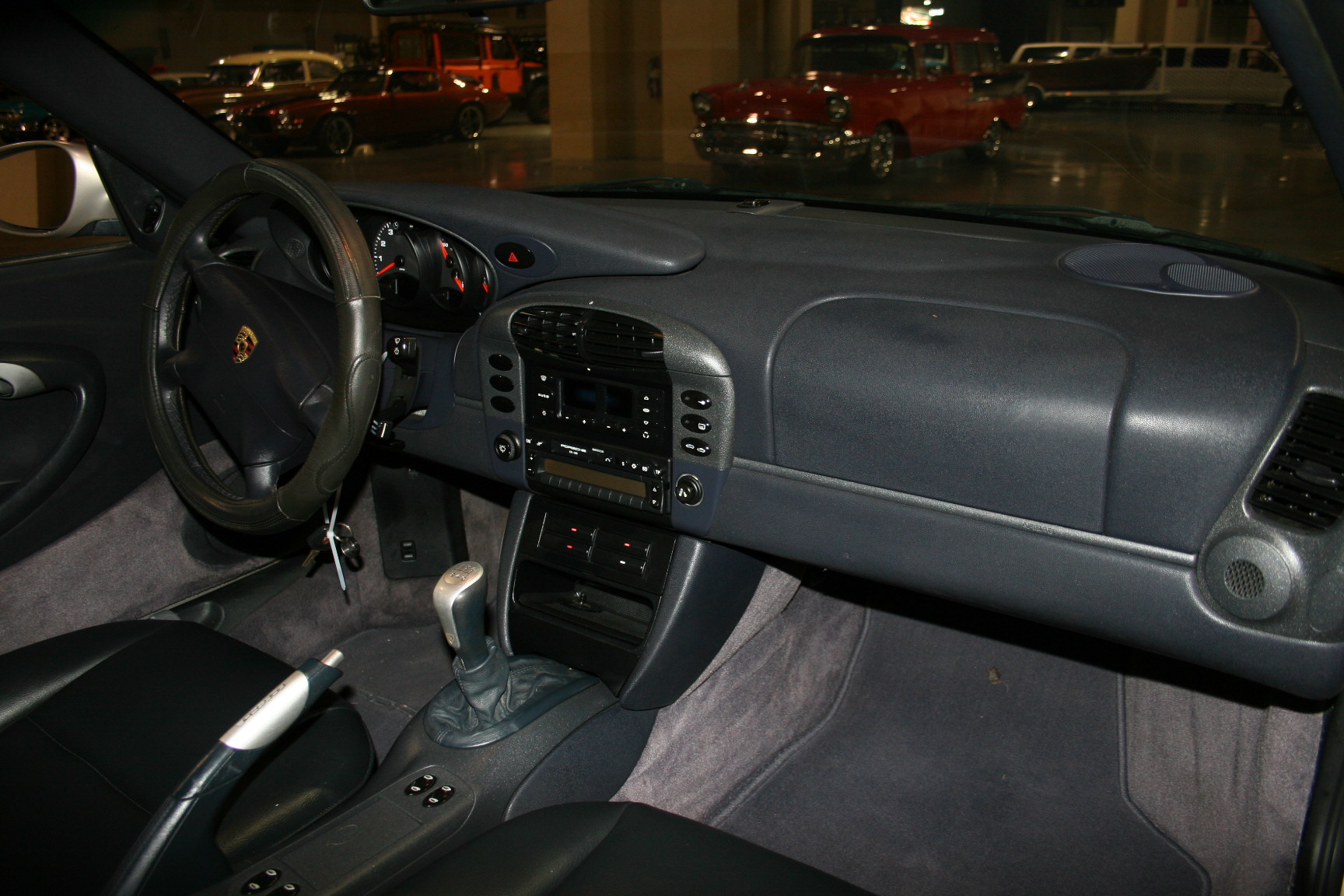 4th Image of a 1999 PORSCHE 911 CARRERA