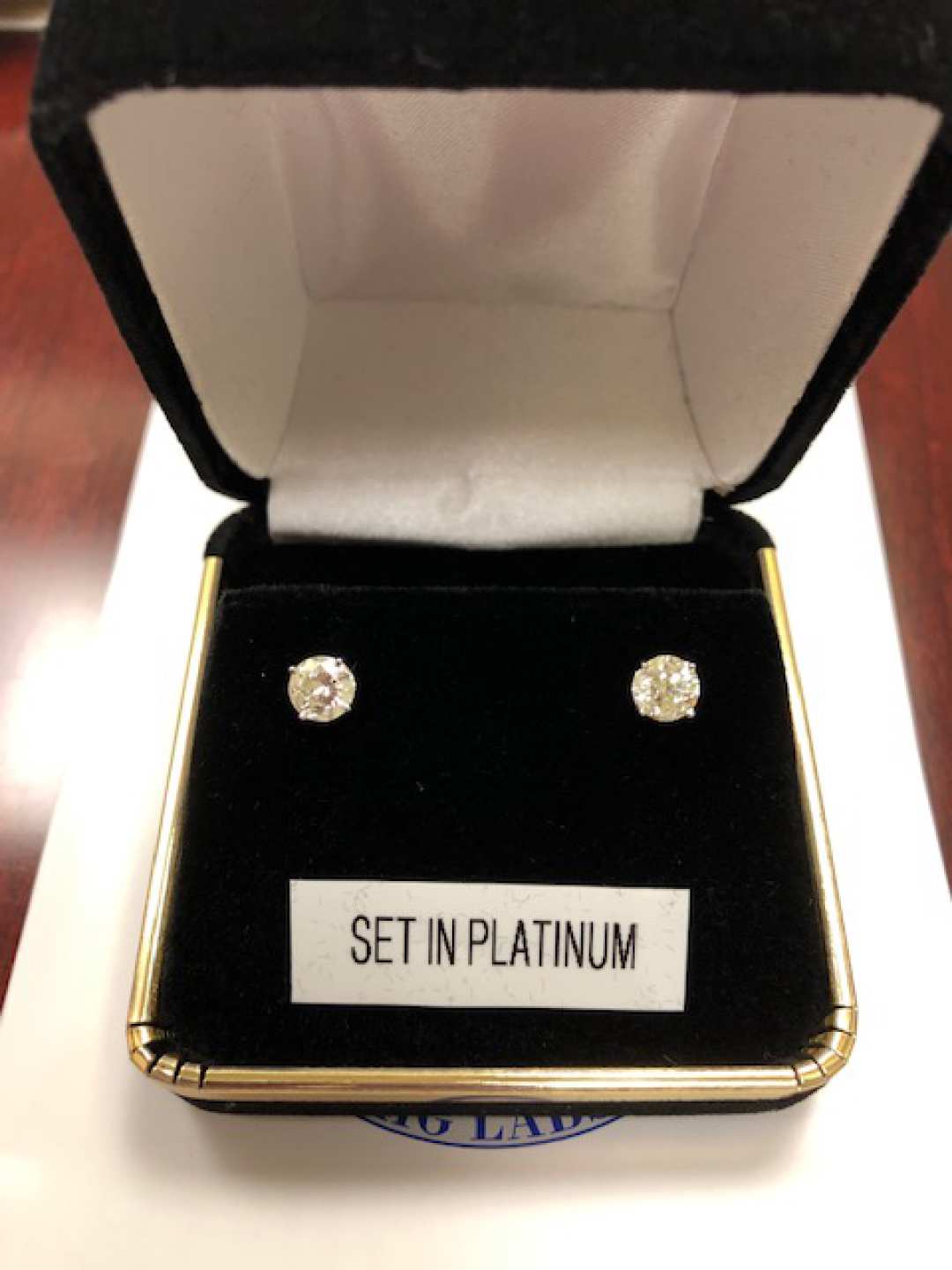 0th Image of a N/A PLATINUM SOLITAIRE EARRINGS