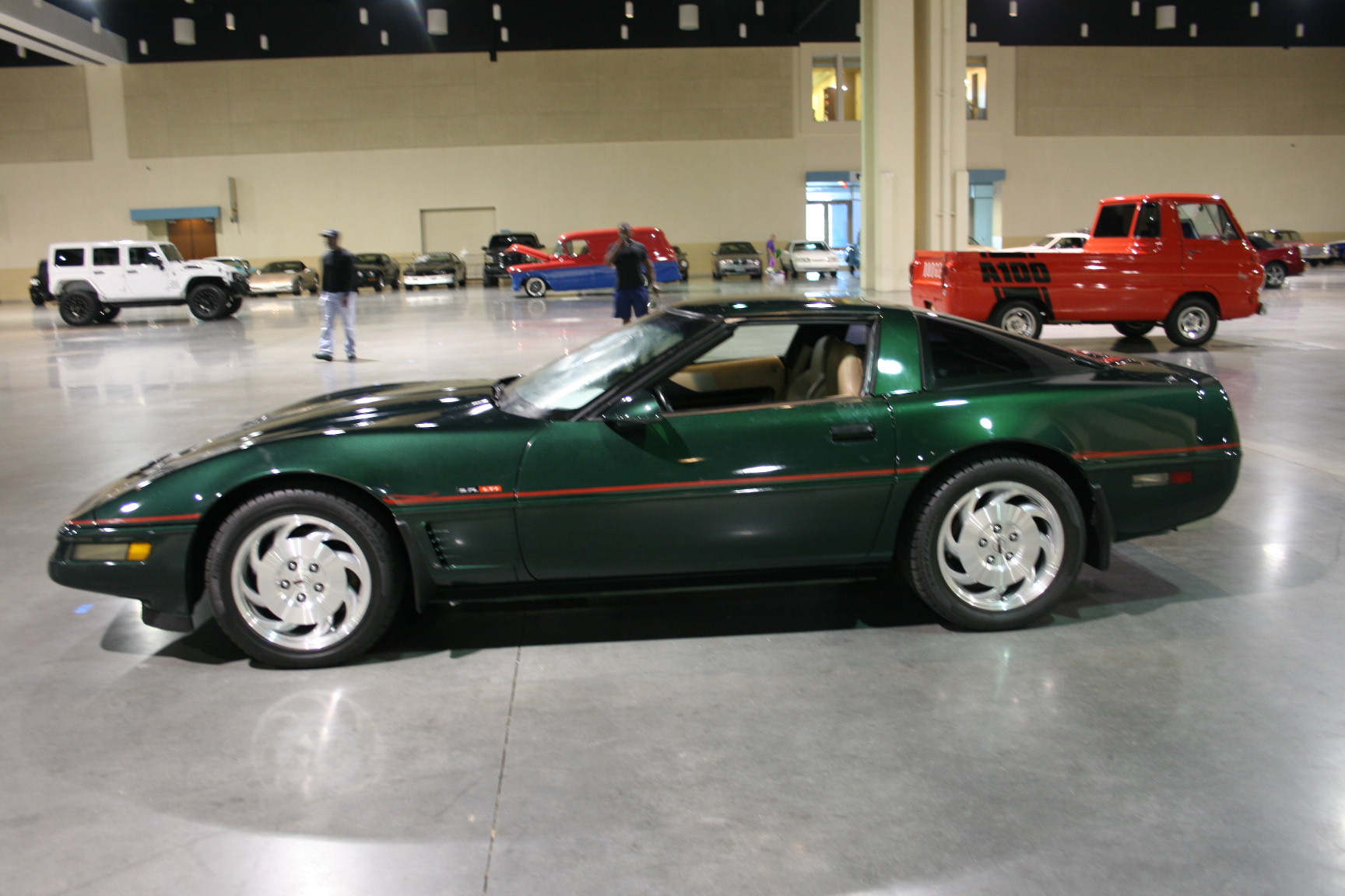 4th Image of a 1995 CHEVROLET CORVETTE