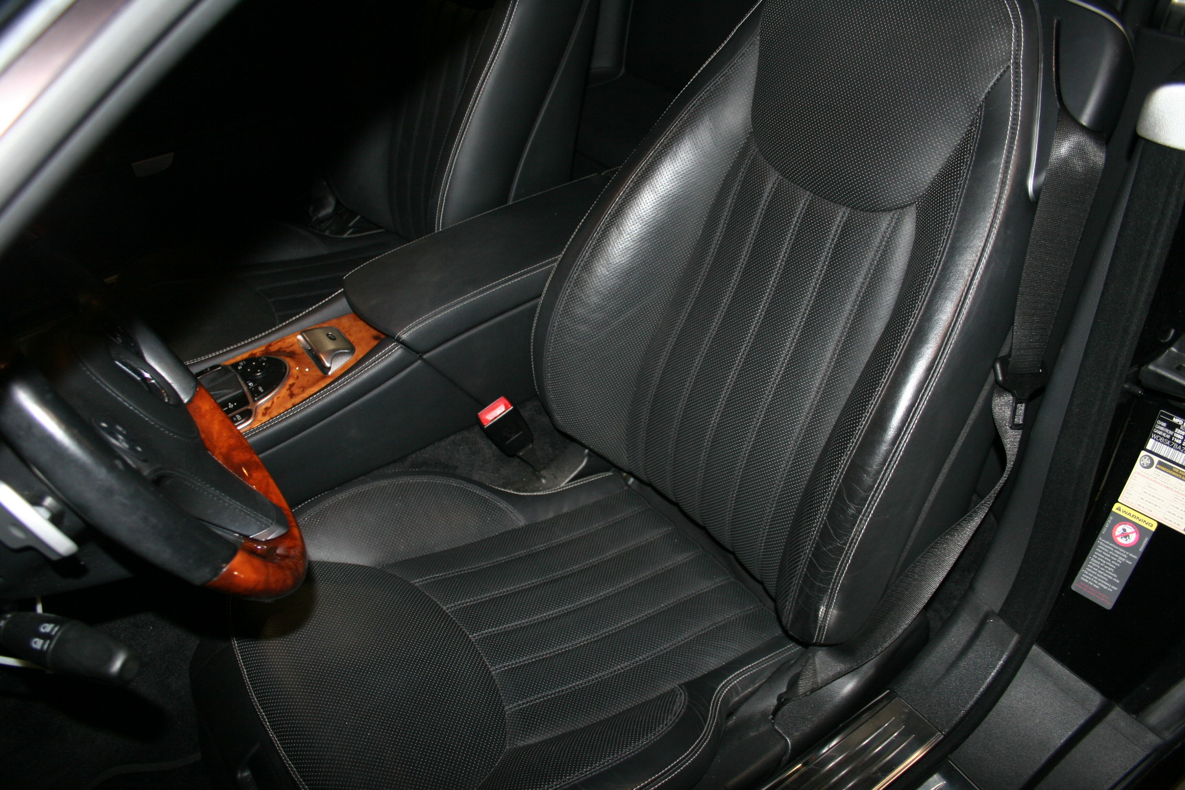 6th Image of a 2011 MERCEDES-BENZ SL-CLASS SL550