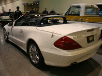 Image 8 of 9 of a 2003 MERCEDES-BENZ SL-CLASS SL500