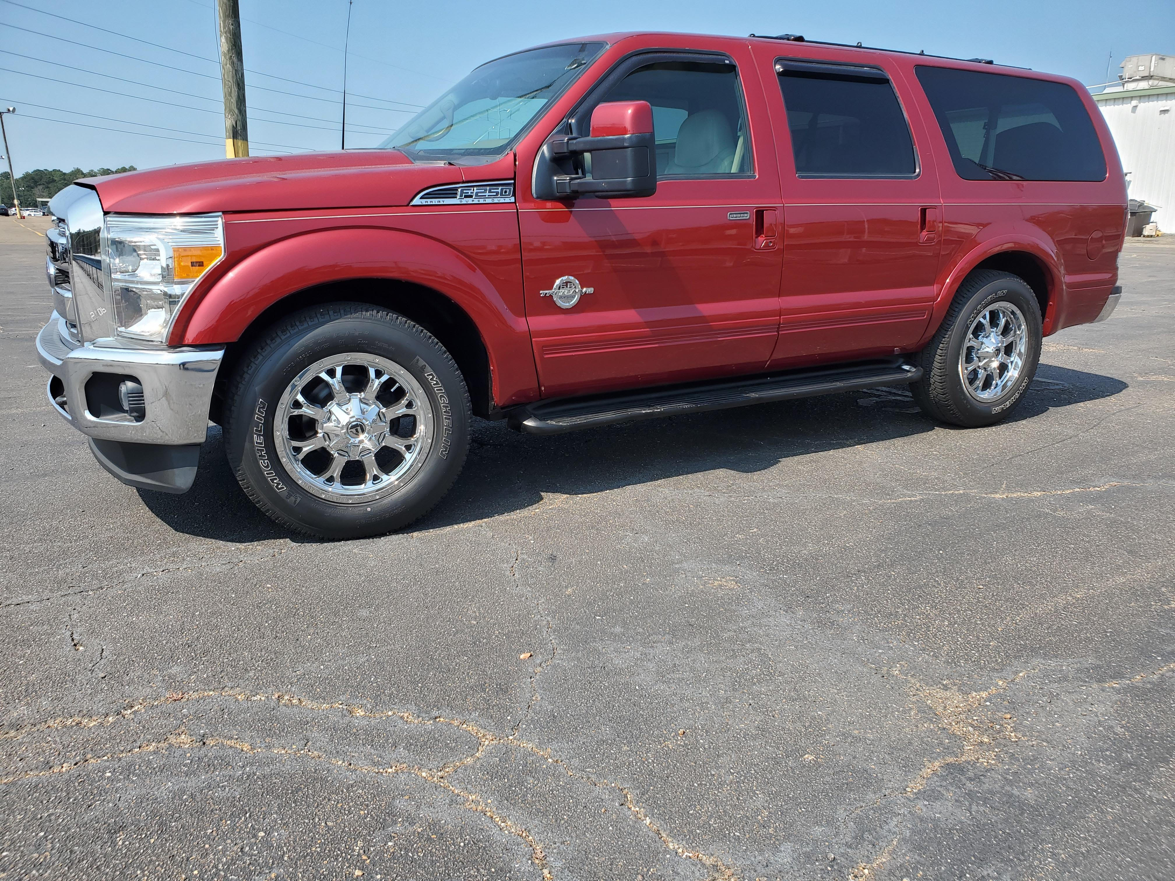 2nd Image of a 2000 FORD EXCURSION LIMITED