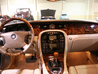 Image 5 of 15 of a 2004 JAGUAR XJ SERIES VANDEN PLAS