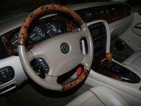 Image 6 of 15 of a 2004 JAGUAR XJ SERIES VANDEN PLAS