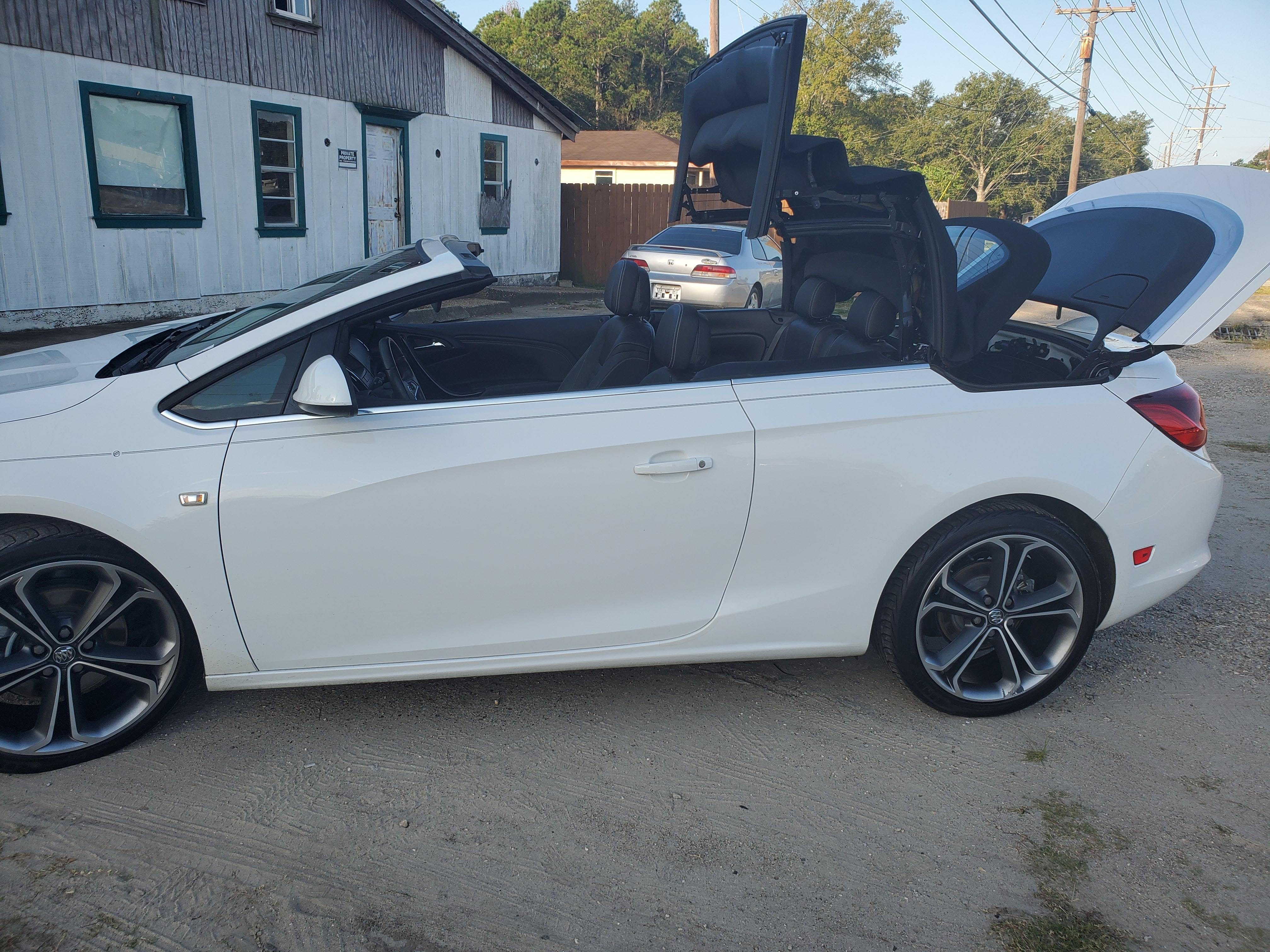 6th Image of a 2016 BUICK CASCADA PREMIUM